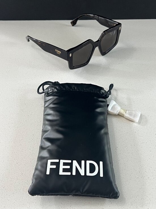 FENDI Roma FE401621 52E  52MM Square TURQUOISE BROWN Sunglasses main image 6
